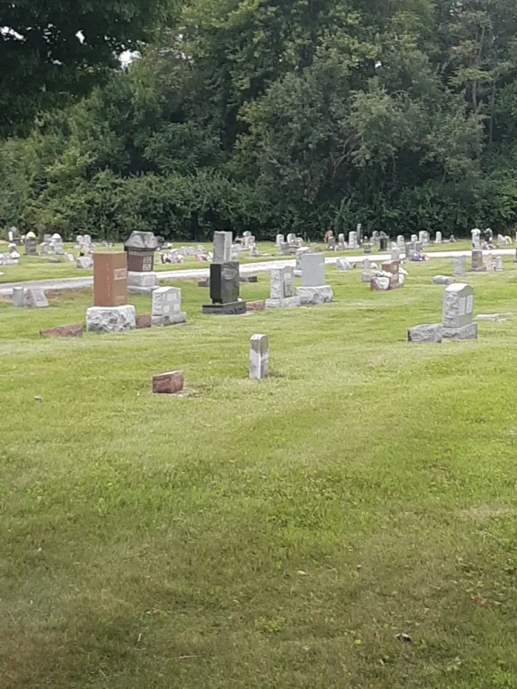 Reliable landscaping services with custom design across Kokomo, IN - R&Ms Mowing