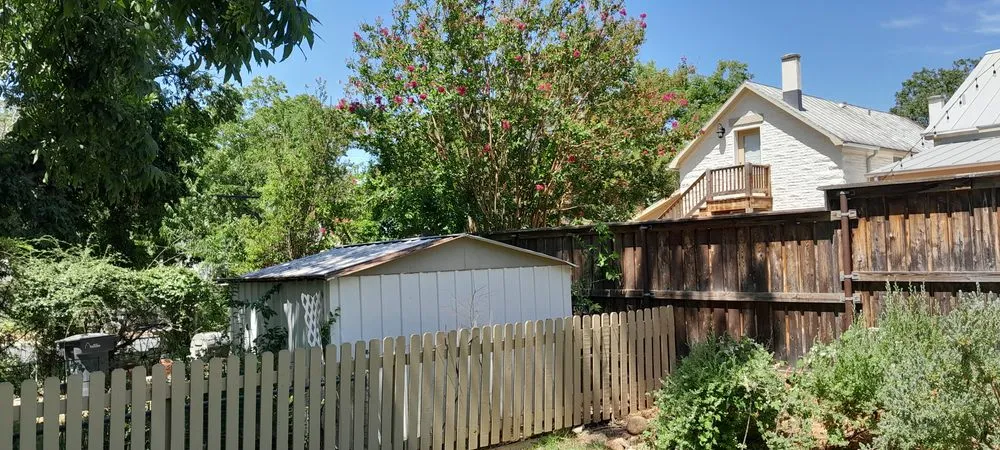 Top-rated yard cleanup service experts serving Fredericksburg, TX - RMZ Lawn & Tree Service