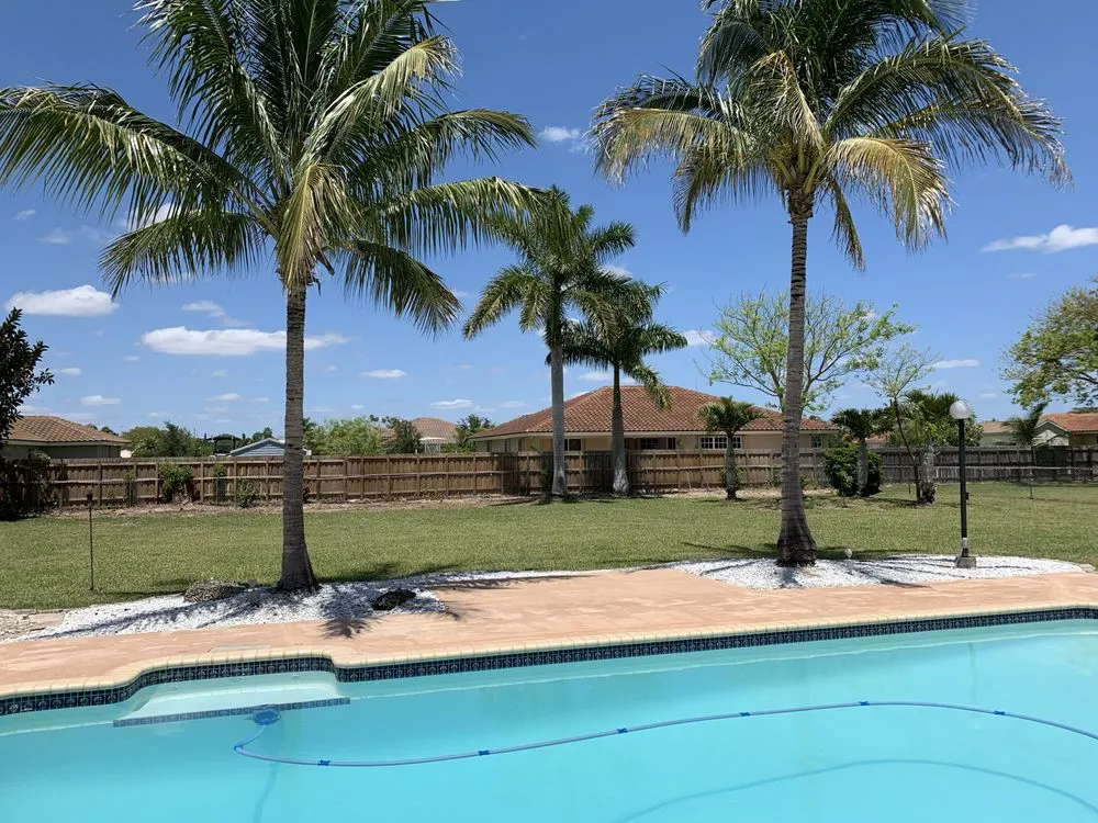 Professional lawn care service in Homestead, FL - RN Hydrofarms Corp