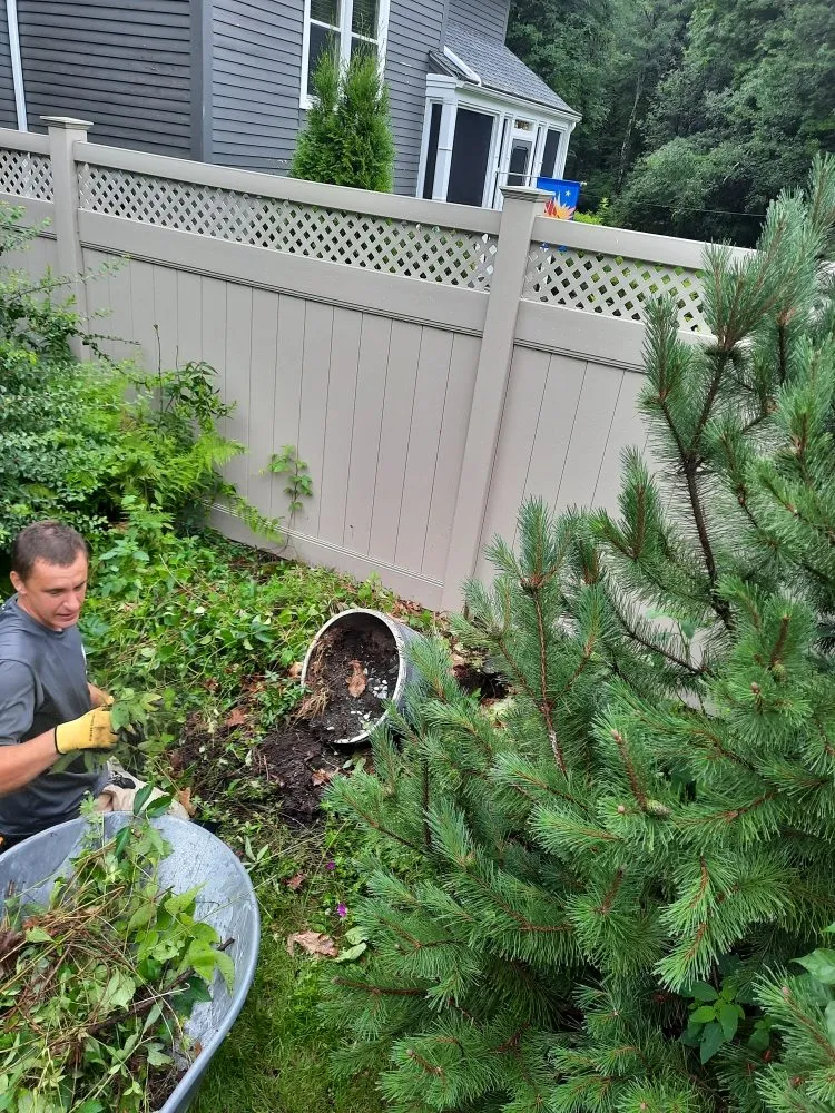 Local outdoor landscaping in North Hampton, NH by R&N Odd Jobs
