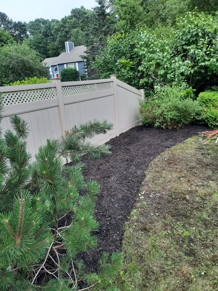 Professional yard cleanup service for beautiful yards across North Hampton, NH - R&N Odd Jobs
