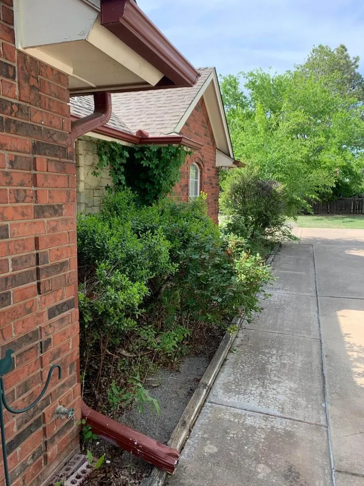 Trusted yard cleanup service in Oklahoma City, OK by RNC Landscaping & Services