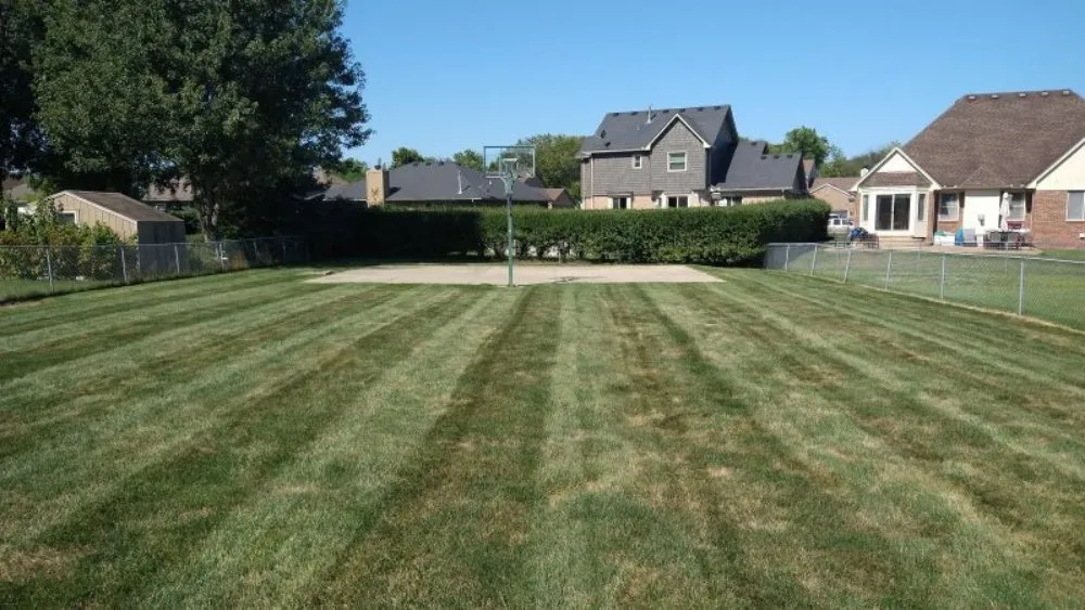 Top-rated garden landscaping experts serving Pontiac, MI - RNC Lawn care