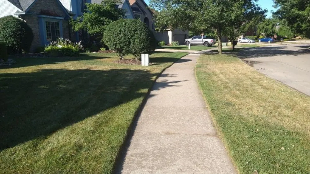 Reliable outdoor landscaping experts serving Pontiac, MI - RNC Lawn care