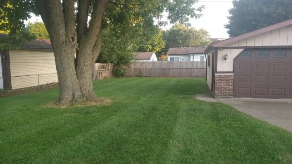 Affordable outdoor landscaping for homes across Pontiac, MI - RNC Lawn care