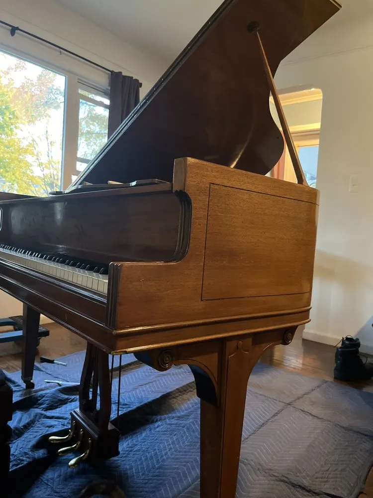 Affordable residential landscaping experts serving Birmingham, MI - RnR Delivery Professionals