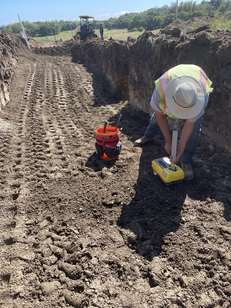 Affordable yard cleanup service in Penngrove, CA by RNR Landscaping