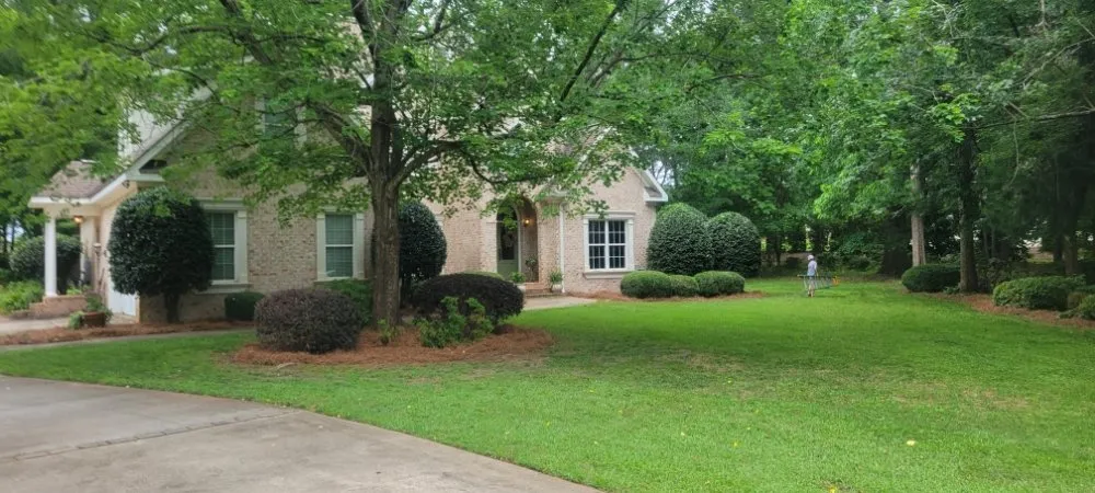 Affordable outdoor landscaping experts serving Perry, GA - RNR Lawn Care Service