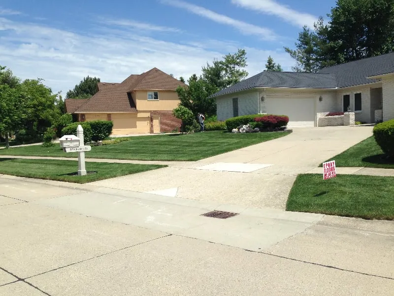 Trusted yard maintenance in Troy, MI - RNS Landscaping Solutions