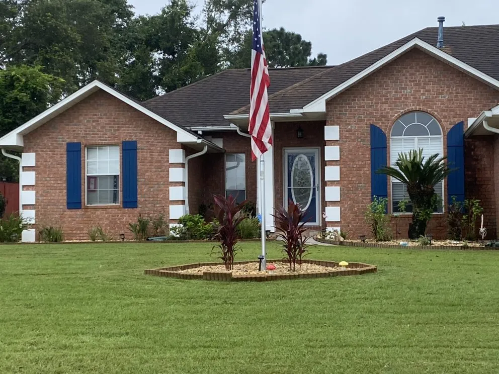 Affordable residential landscaping experts serving Pensacola, FL - Ro Mow Lawn Service