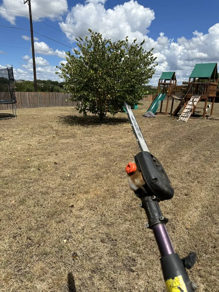 Professional outdoor landscaping in Killeen, TX by Roadrunner Landscaping & Contruction