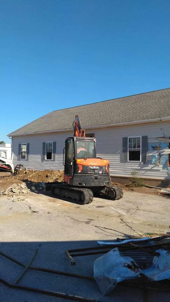 Professional outdoor landscaping in Valdosta, GA by Roark’s Land Clearing and Restoration