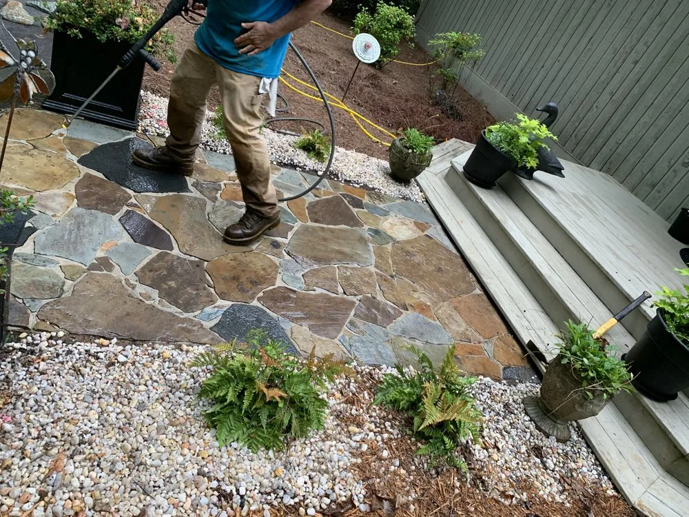 Reliable garden landscaping in Tiger, GA by Rob landscapes