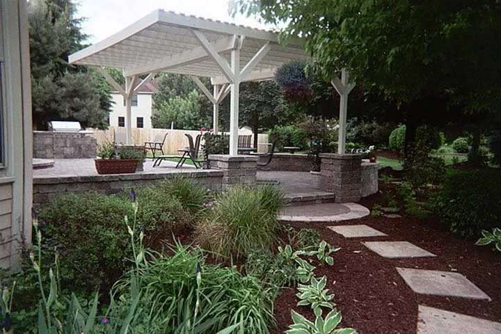 Professional outdoor landscaping in De Motte, IN by Rob Rocks