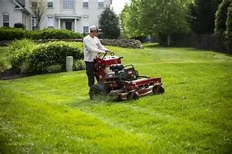 Expert landscaping services experts serving Clarksville, TN - Robbie Woods Lawn Cutting