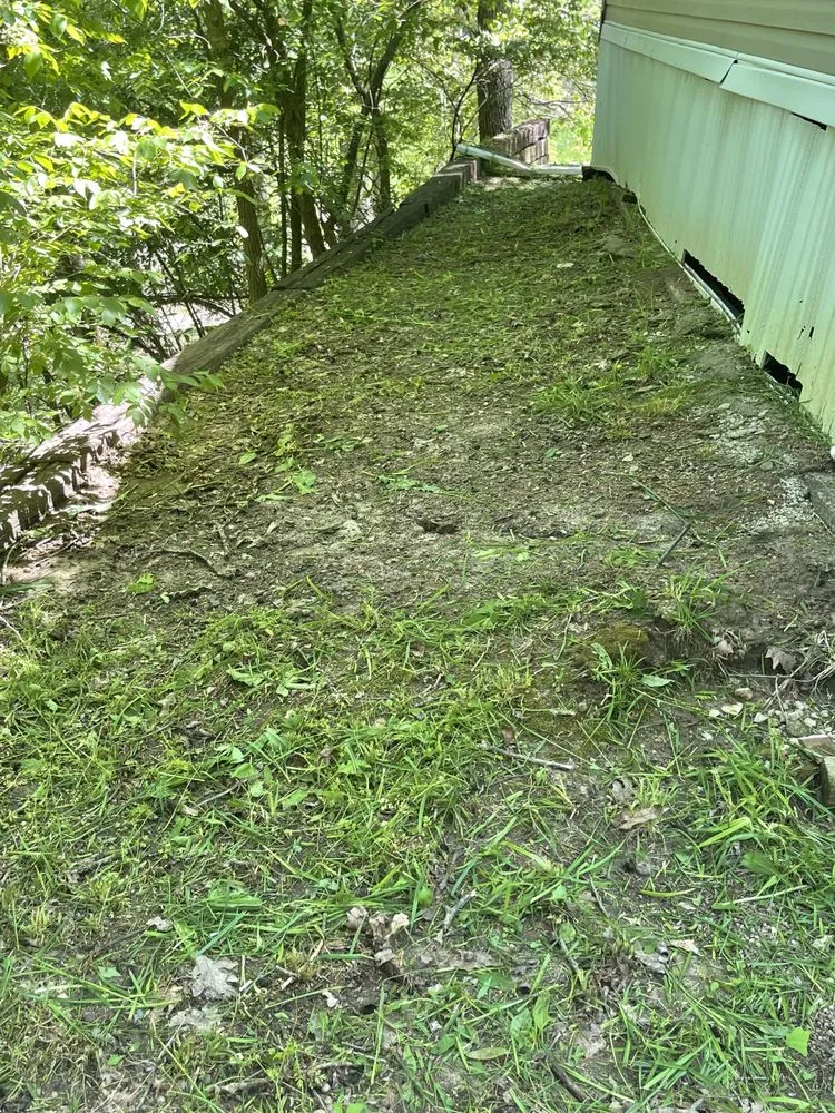 Professional outdoor landscaping in Mokane, MO by Robbins Landscaping