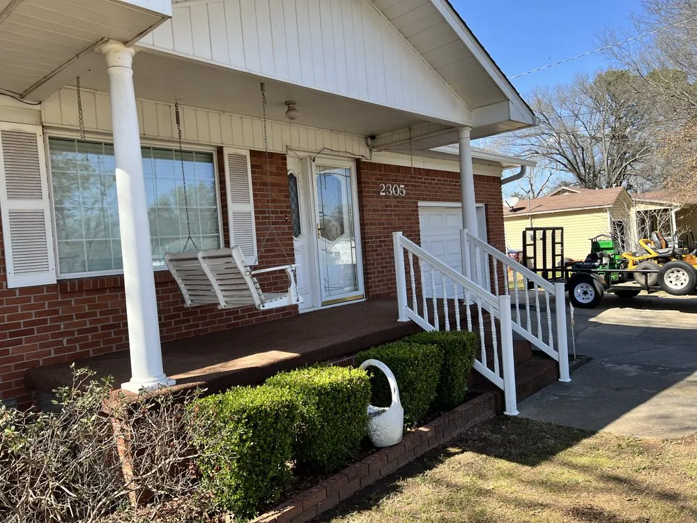 Expert lawn mowing service in Fort Smith, AR - Robbins Lawn Care Services