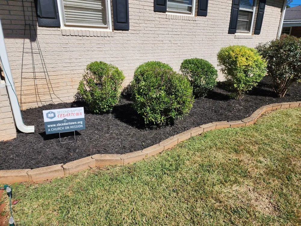 Expert garden landscaping in Silver Creek, GA - Roberson Lawn Care & Property Management