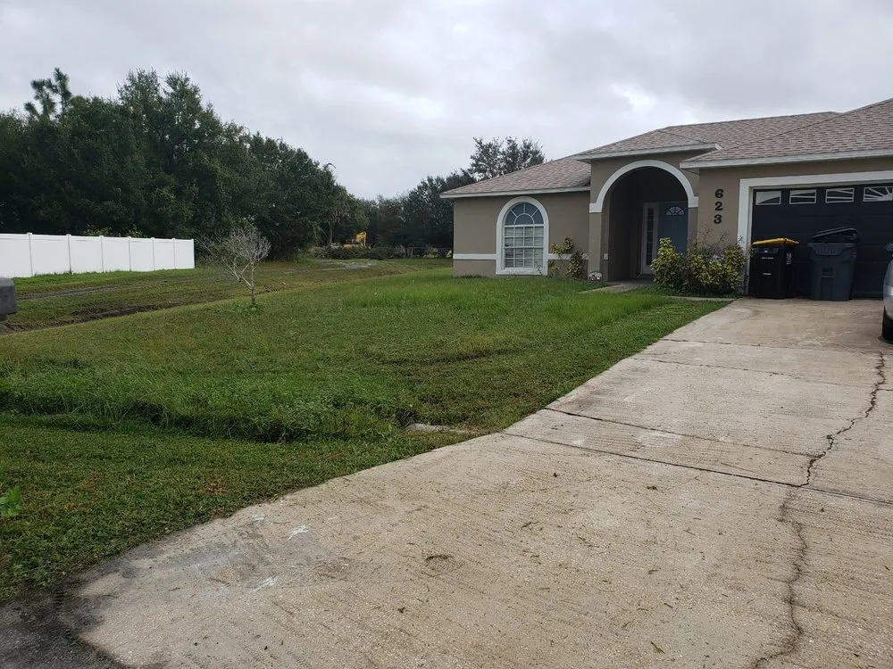 Local lawn care service for homes across Kissimmee, FL - Robert & Canito's Landscaping