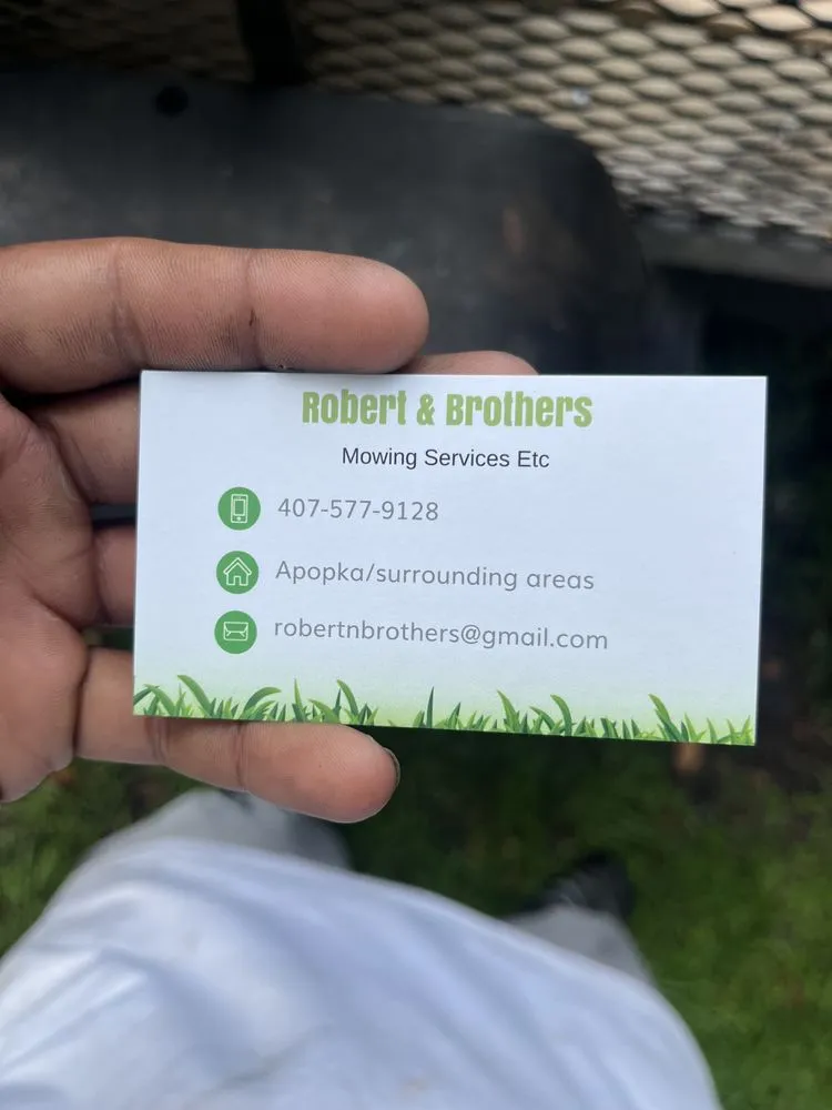 Local lawn mowing service experts serving Apopka, FL - Robert and Brothers Mowing Services