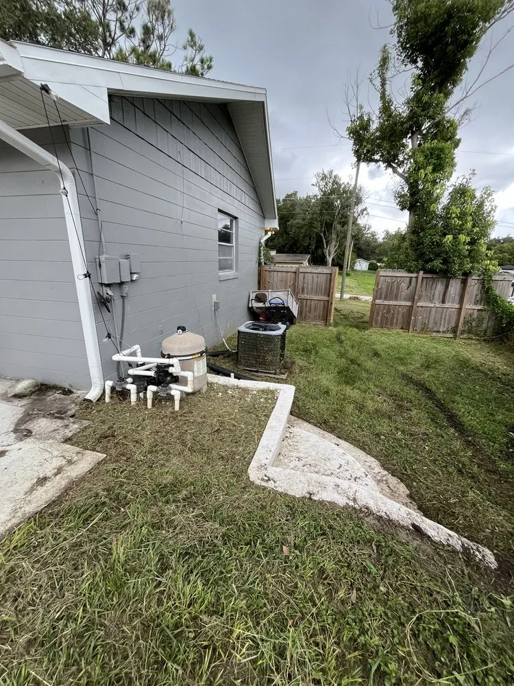 Affordable residential landscaping with custom design in Apopka, FL by Robert and Brothers Mowing Services