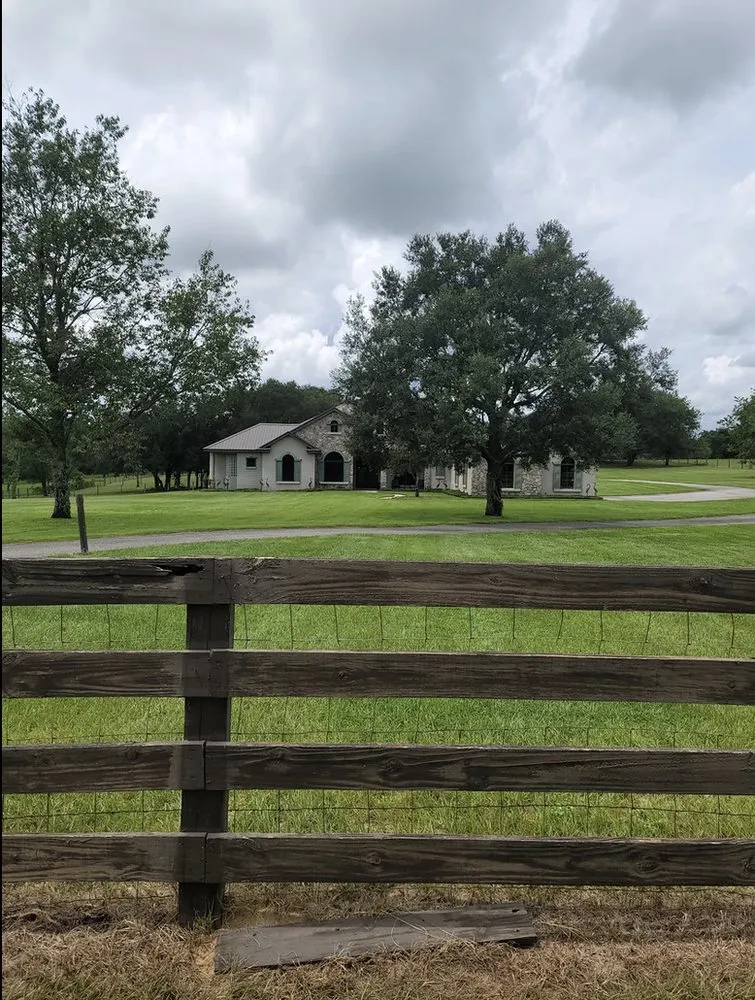 Reliable outdoor landscaping in Ocoee, FL by Robert and Son Landscaping