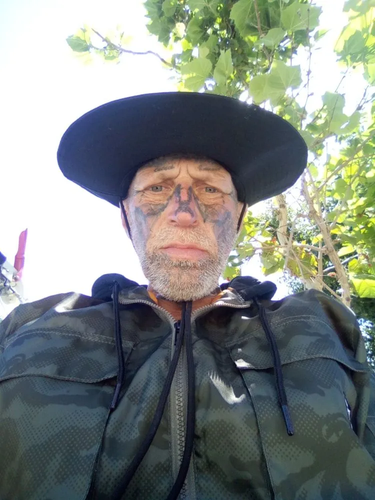 Local garden landscaping experts serving HILLTOP MALL, CA - Robert Laster Landscape Mowing and Yard Grooming
