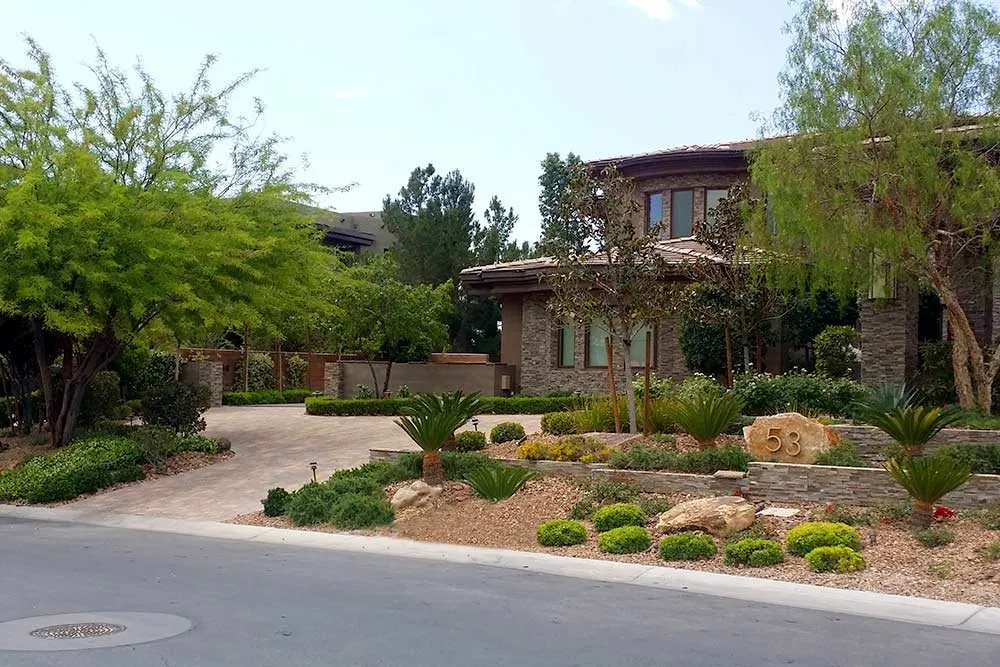 Affordable yard maintenance with custom design in Las Vegas, NV by Robert Lawn Service