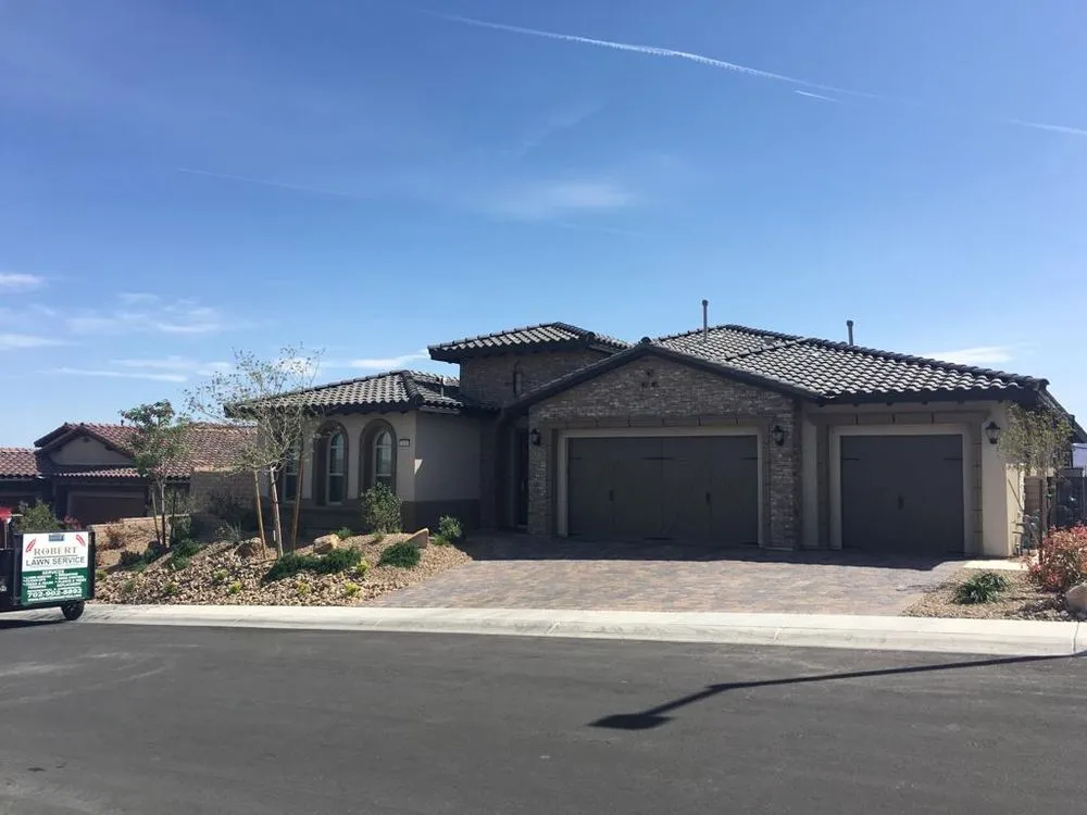 Trusted residential landscaping experts serving Las Vegas, NV - Robert Lawn Service