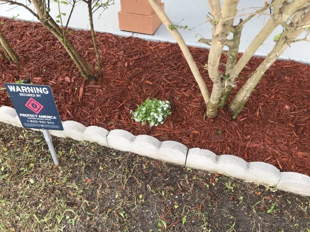 Reliable yard cleanup service in Cypress Gardens, FL - Robert Miller Painting and Landscape Services