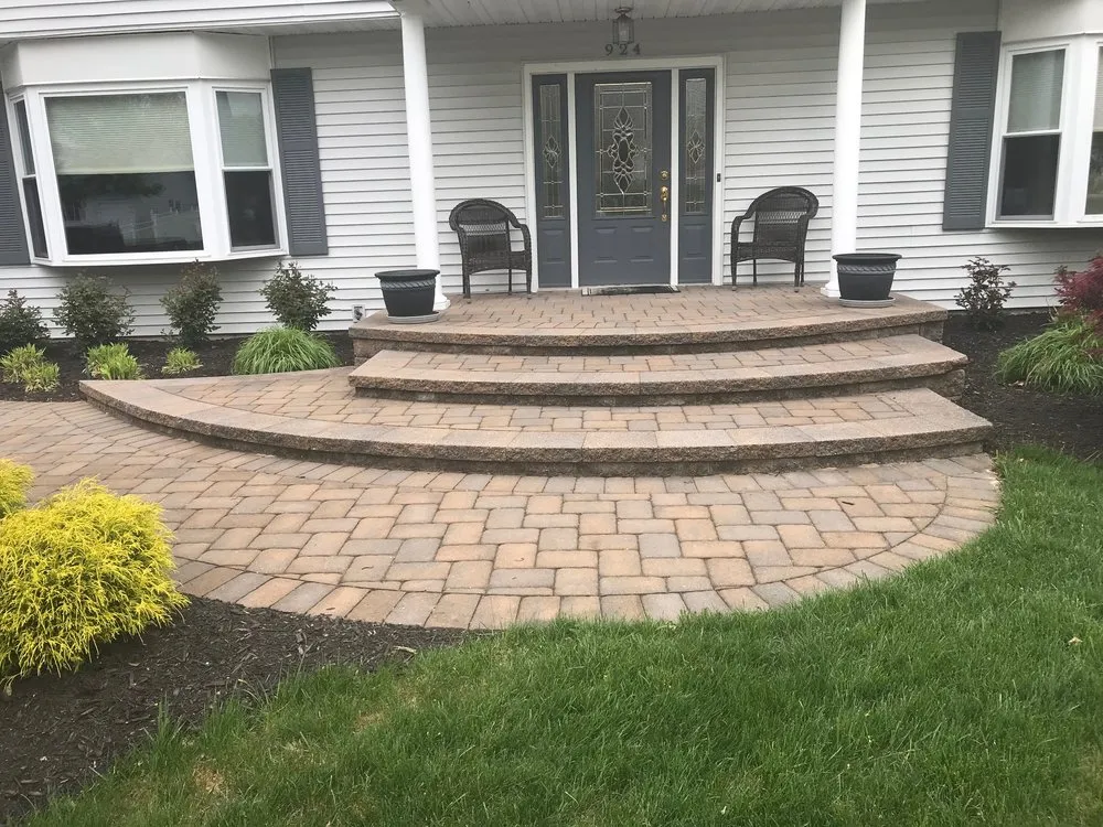 Expert lawn care service experts serving Toms River, NJ - Robert Ott Landscaping