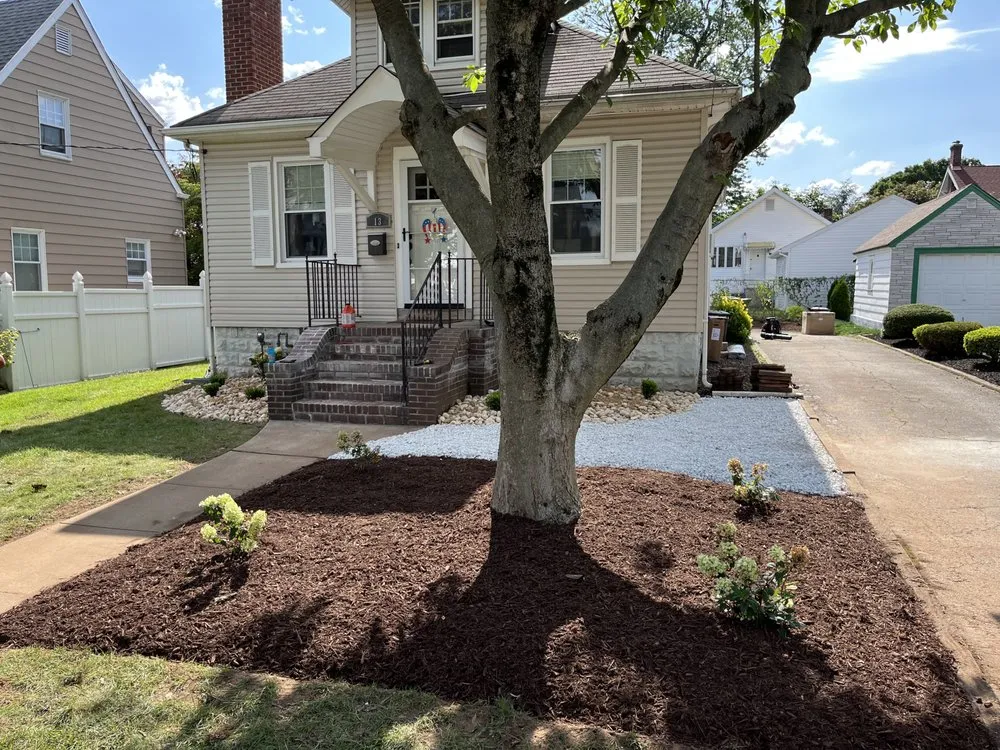 Reliable residential landscaping experts serving Cranford, NJ - Robert Thieling Landscaping