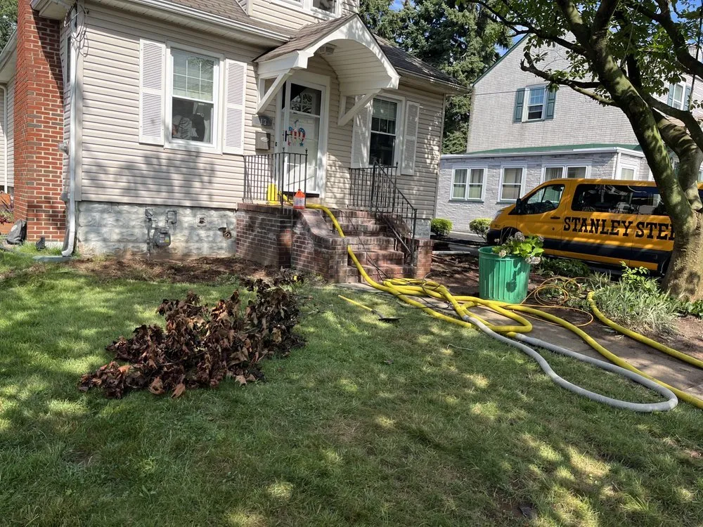 Custom yard cleanup service in Cranford, NJ by Robert Thieling Landscaping