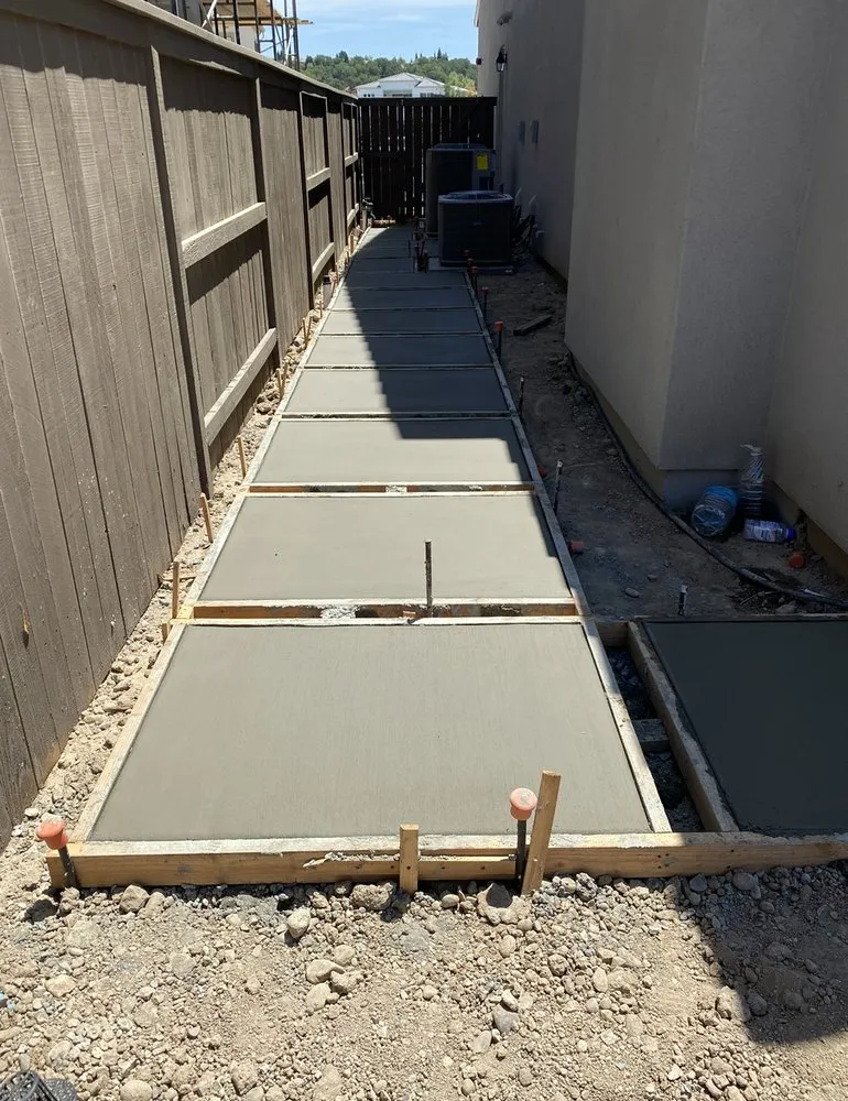 Professional landscape design with custom design across Citrus Heights, CA - Roberto CC Landscape