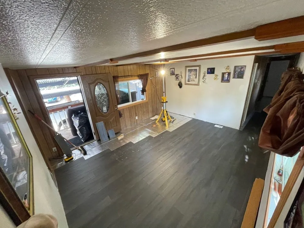 Affordable yard cleanup service in Aurora, CO - Roberto De Leon Contractor