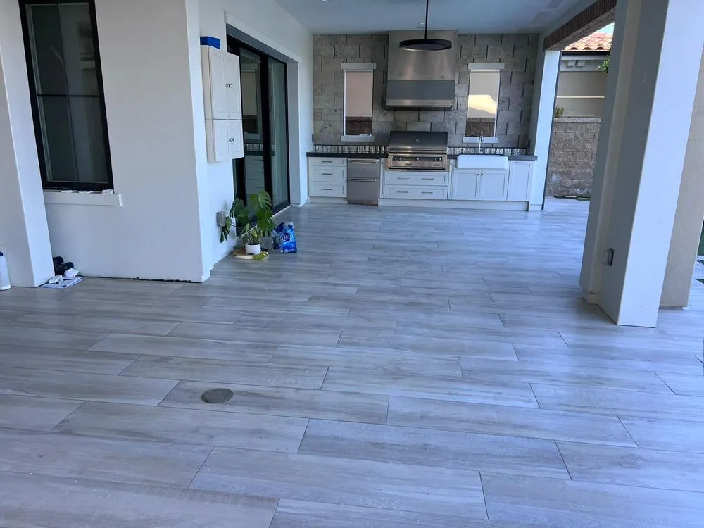 Top-rated lawn care service in Orange, CA by Roberto General Construction