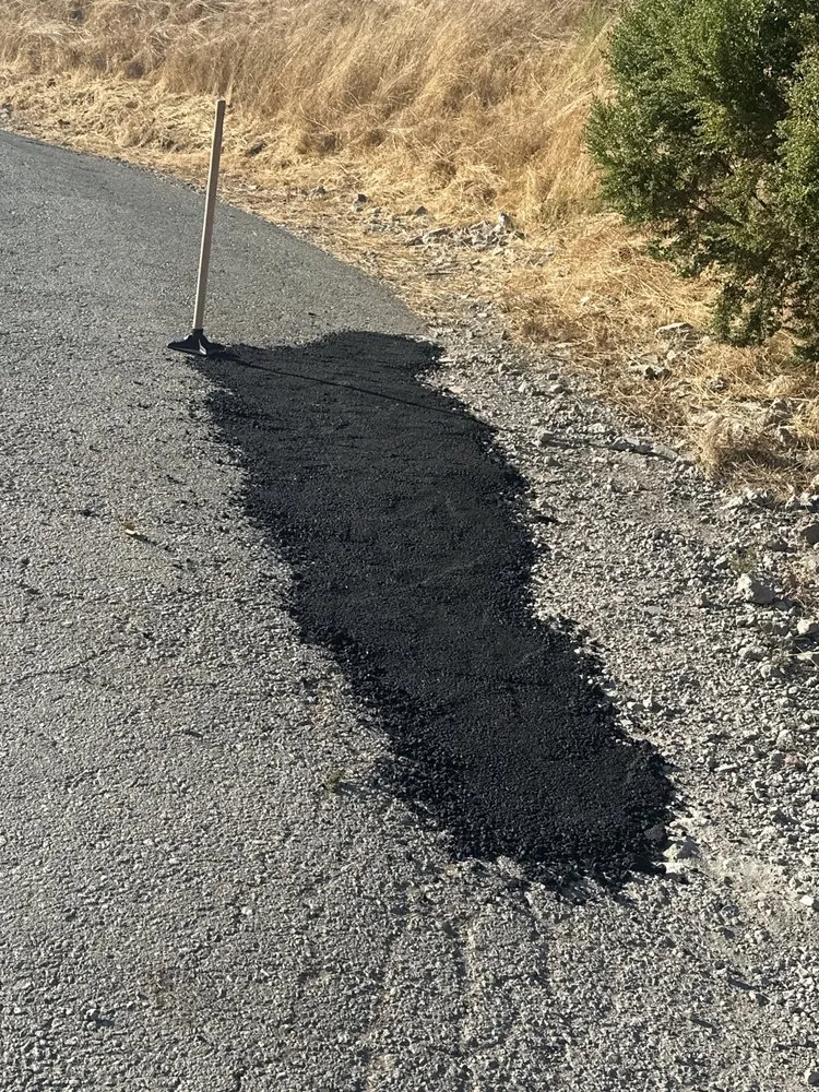 Custom residential landscaping in Hollister, CA - Roberto Lawn Care