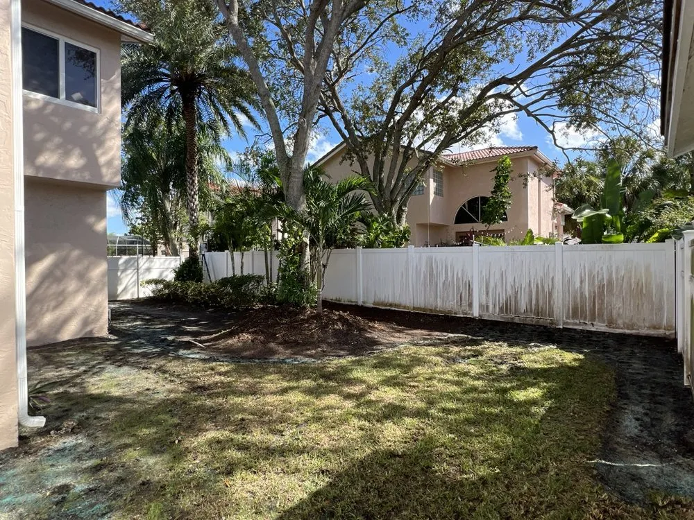 Reliable landscape installation experts serving Richmond West, FL - Roberto's Landscape & Maintenance