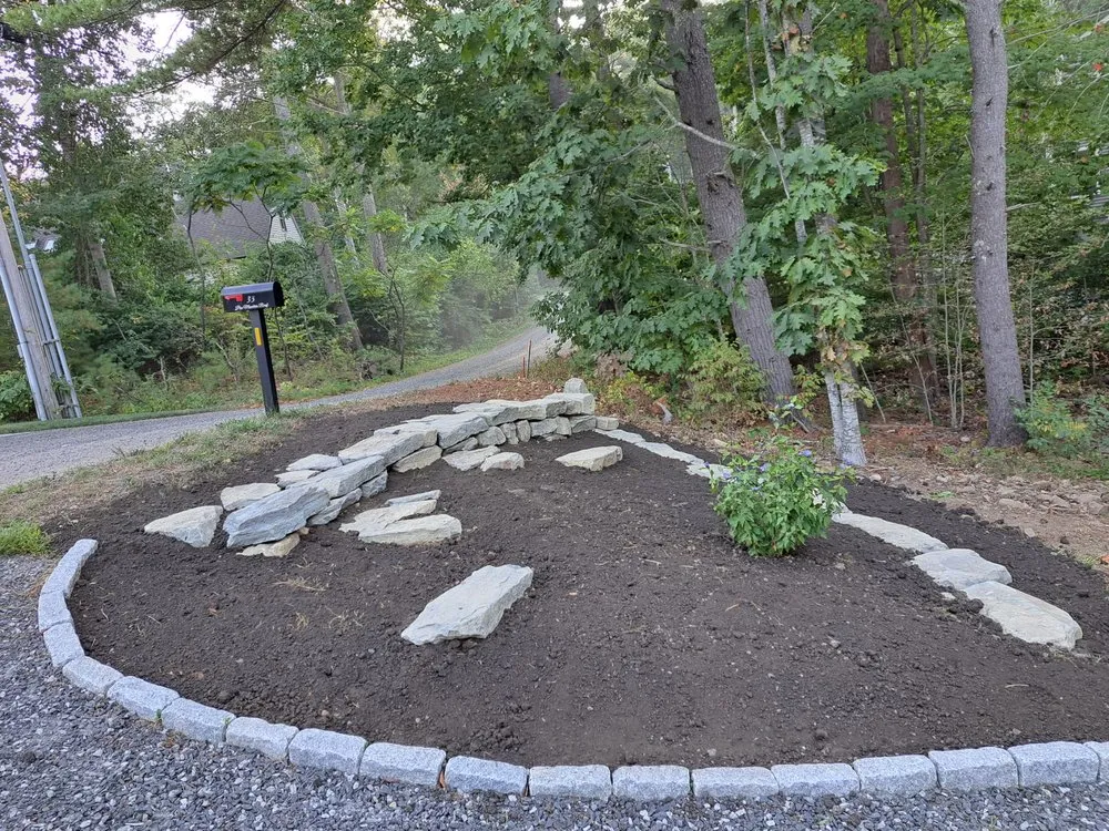 Trusted yard cleanup service experts serving York, ME - Robertos Landscaping and Construction