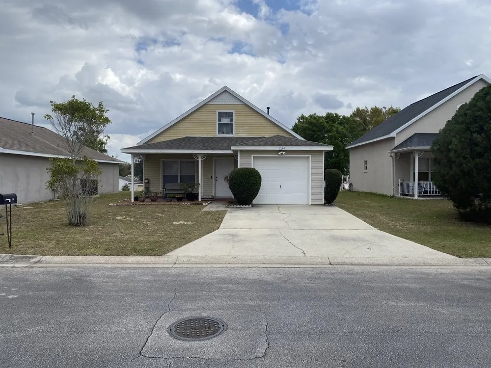 Top-rated residential landscaping for residential properties across Davenport, FL - Roberto’s Lawn Service