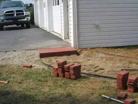 Local residential landscaping experts serving Frenchburg, KY - Roberts & Friends Landscaping
