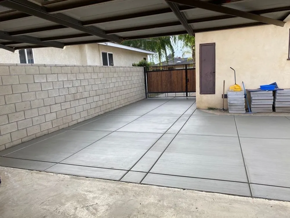 Top-rated outdoor landscaping in Whittier, CA by Robert's Complete Care