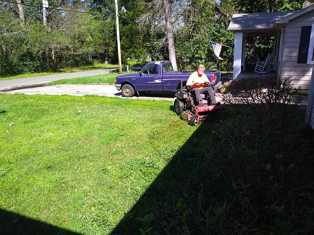 Professional landscape design in Jacksonville, FL - Roberts Cutting Edge