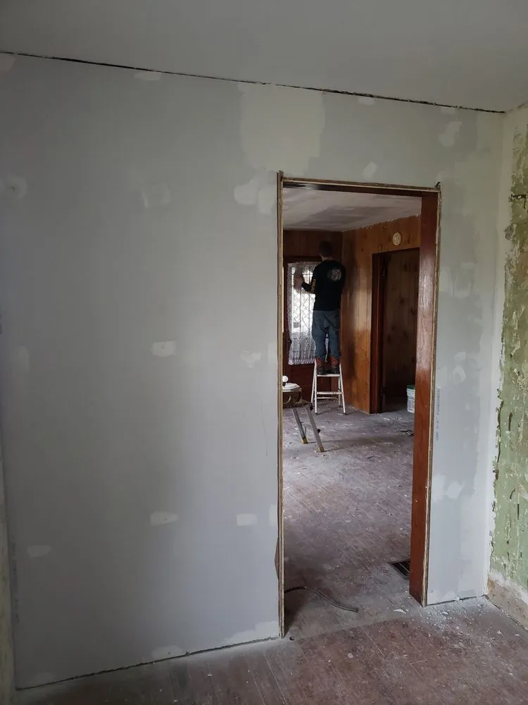 Top-rated residential landscaping in Springfield, IL - Roberts Handyman Services