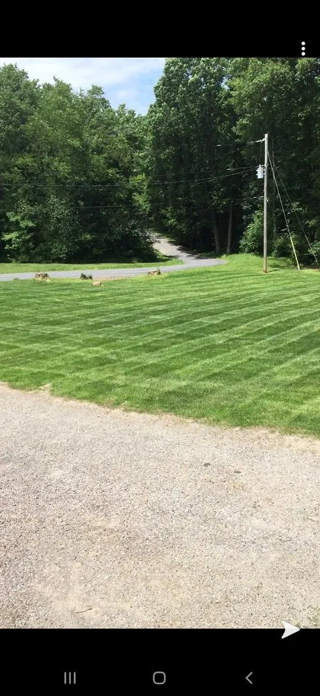 Reliable yard maintenance experts serving Friedens, PA - Roberts Landscape