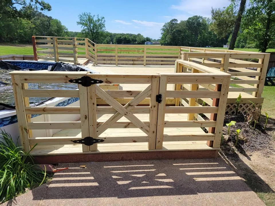 Reliable residential landscaping for year-round maintenance across Memphis, TN - Robert's Landscaping & Design