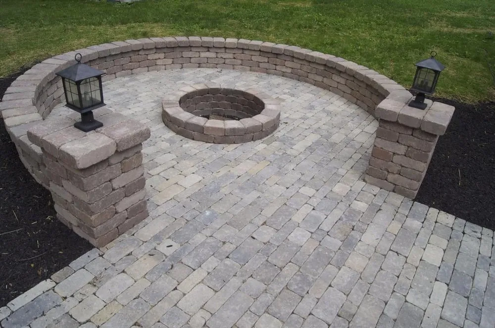 Expert garden landscaping for residential properties in Tallmadge, OH by Roberts Landscaping & Lawncare