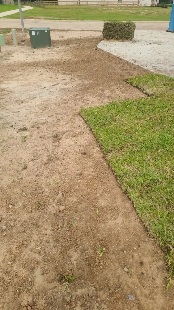 Custom garden landscaping in Cypress, TX - Roberts Landscaping