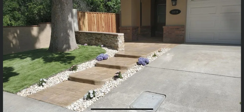 Custom garden landscaping near you in San Leandro, CA by Robert’s Landscaping Services