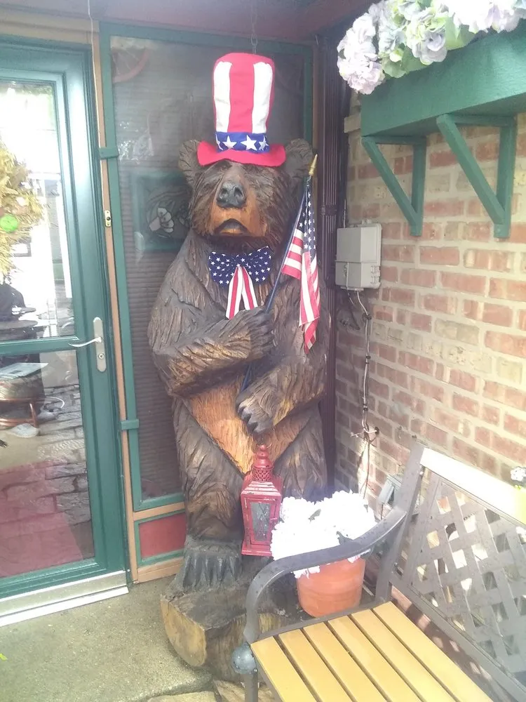 Expert yard cleanup service near you across Chicago, IL - Robert's Lawn Care